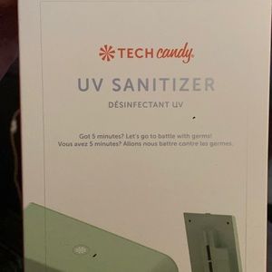 NWT UV SANITIZER DESINFECTANTE UV MINT GREEN COLOR